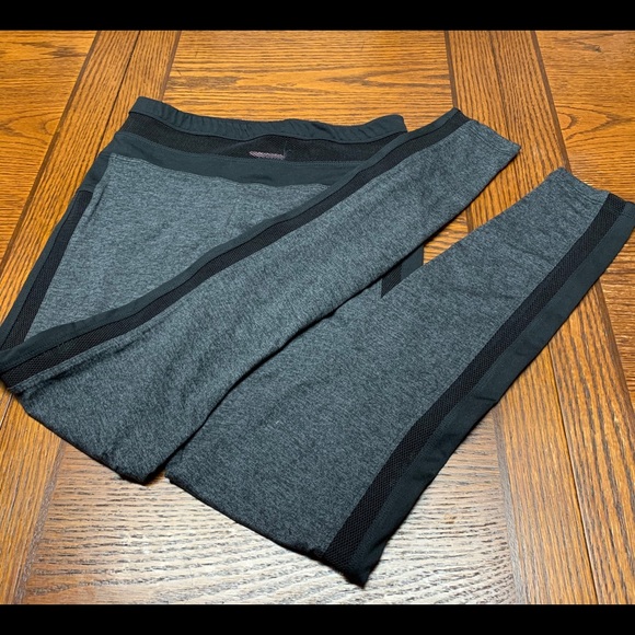 Bombshell sportswear unicorn leggings !!! - Picture 3 of 8